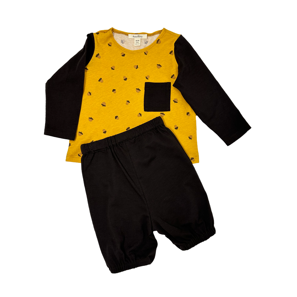 Babys acorn-printed long sleeve top and brown pants set